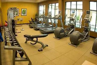 Embassy - Airport 4* Columbus