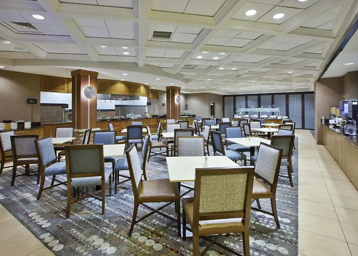 Embassy - Airport Hotel 4*