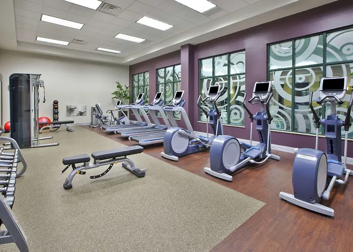 Embassy - Airport 4* Columbus