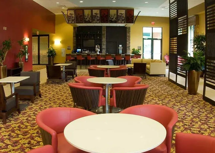 Hotel Embassy - Airport