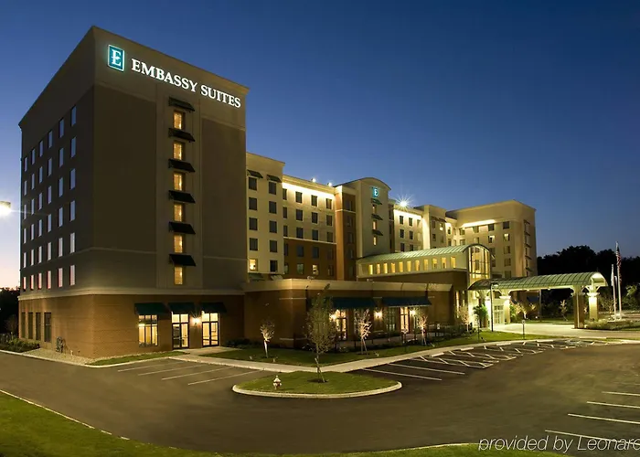 Hotel Embassy - Airport 4*